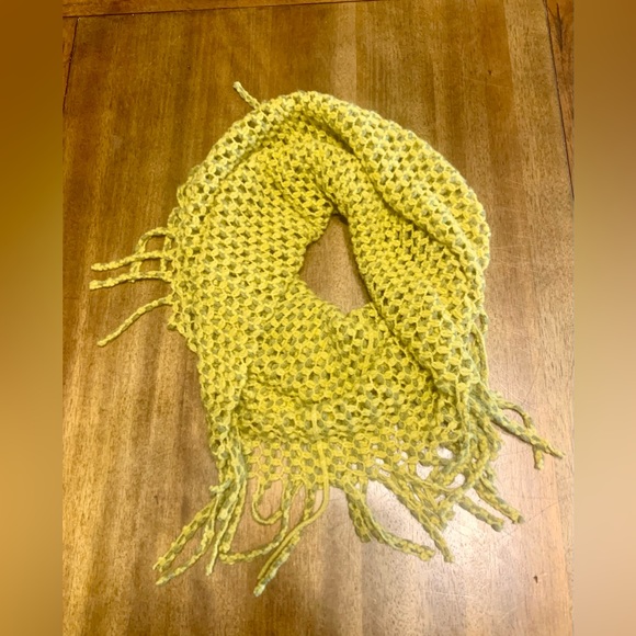Accessories - 🍁 BOGO 2/5$ sale! Crochet scarf